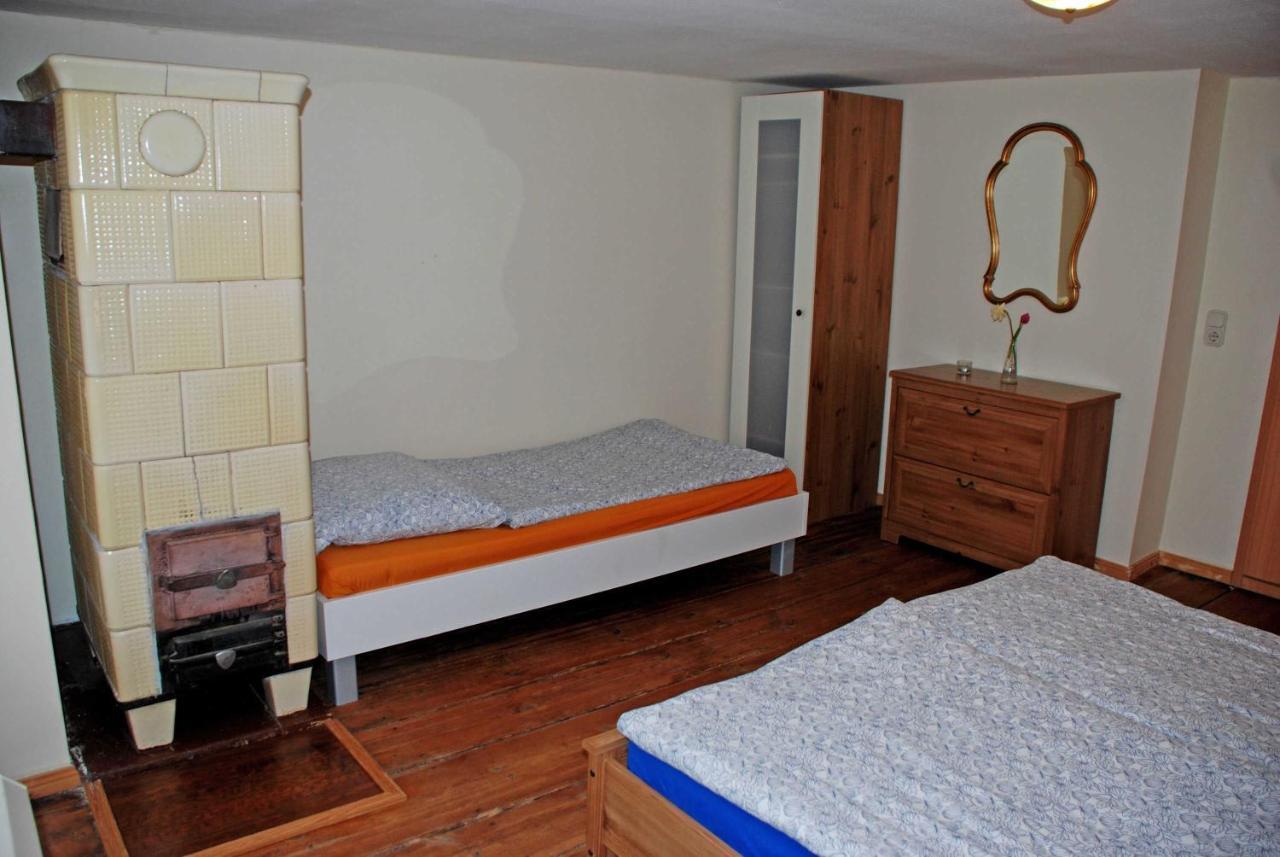 Ferienwohnungen Im Gutshaus Gnies Экстерьер фото