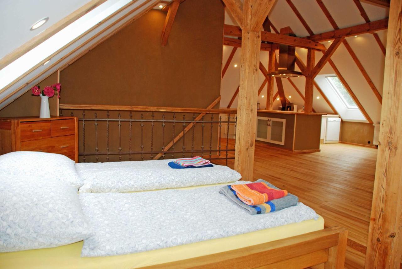 Ferienwohnungen Im Gutshaus Gnies Экстерьер фото